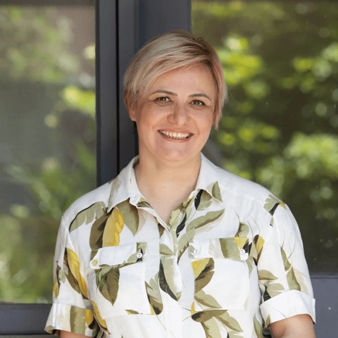 Benny Nikjeh, Centre Manager