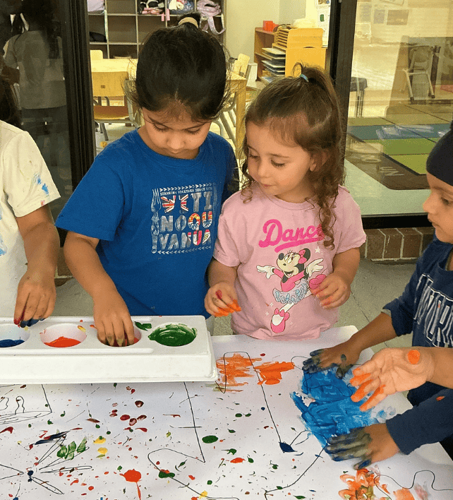 kinder kids creative arts with paint